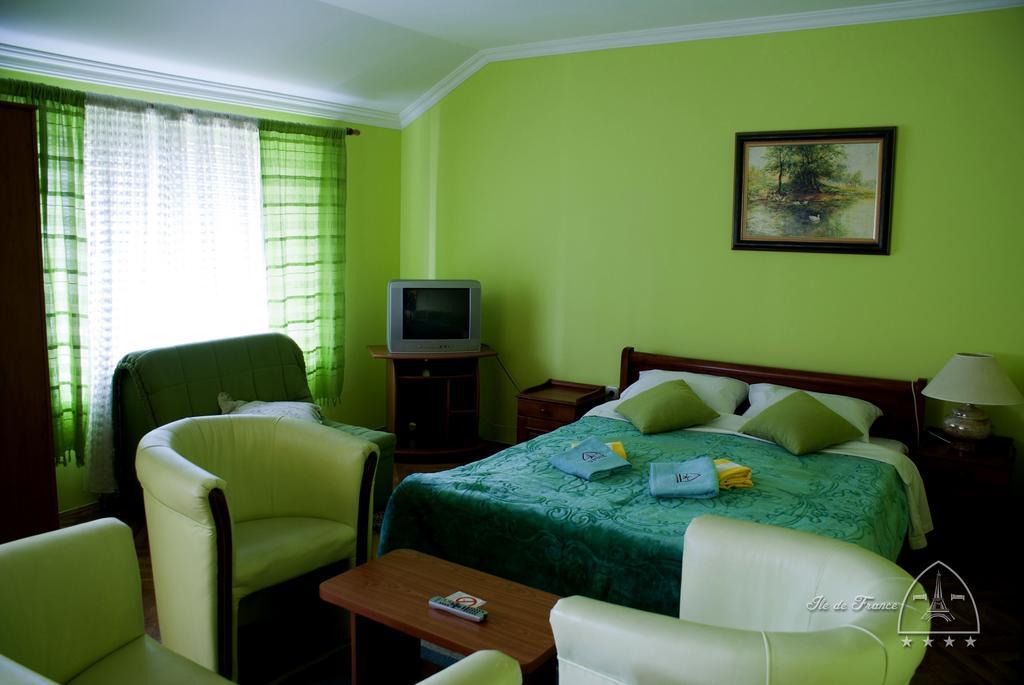 Vila Ile De France Novi Sad Eksteriør billede
