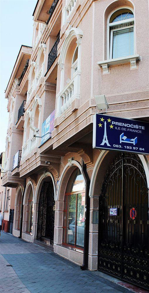 Vila Ile De France Novi Sad Eksteriør billede